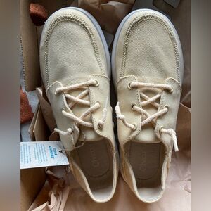 CHACO- WOMEN'S CHILLOS SNEAKER - Size 6